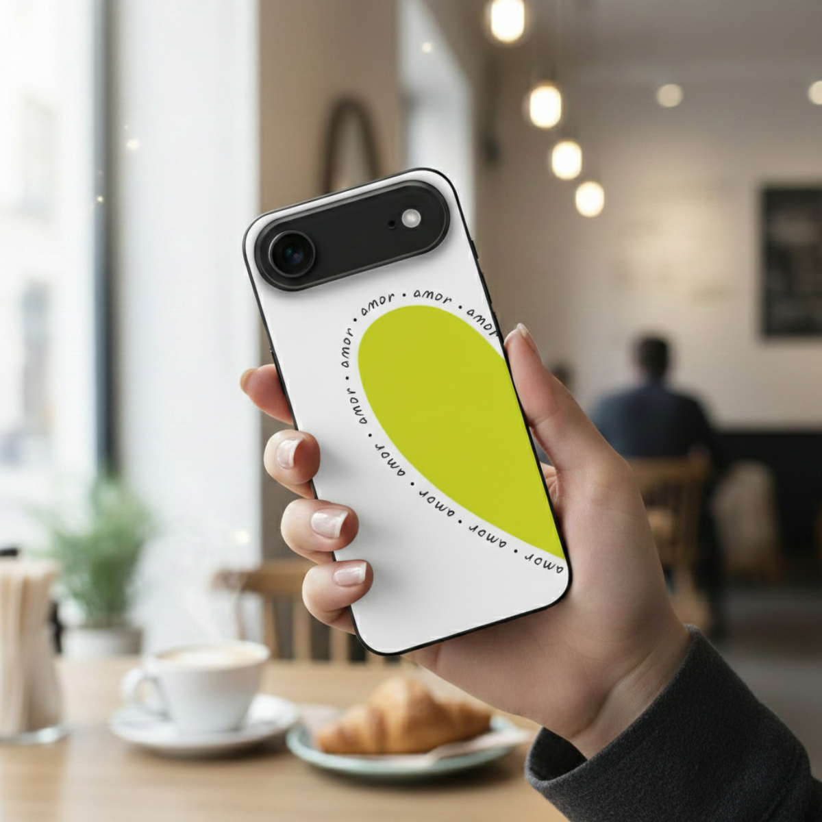 Amor Designer iPhone Cover